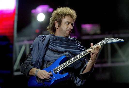 Leyendas de la guitarra,: ¿Que cuerdas usaba gustavo Cerati?