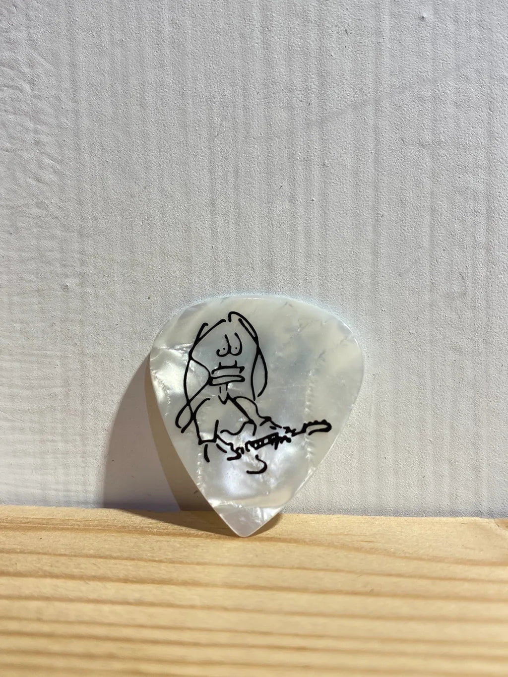 Uñetas Ibanez Signature Paul Gilbert Signature Blanco Perla 1.0 mm Pack de 6 Unidades ProstringsChile