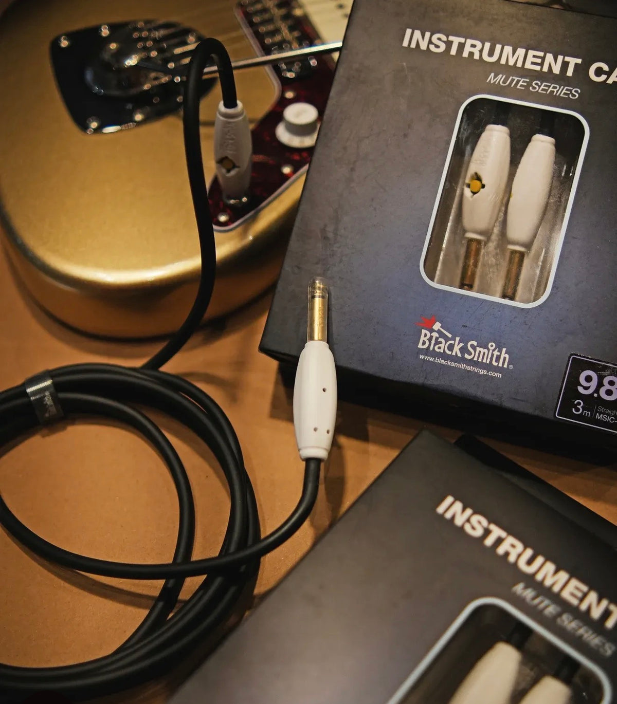 Cable de Instrumento Blacksmith Serie Mute ( Kill Switch) 6 Metros Recto/ L